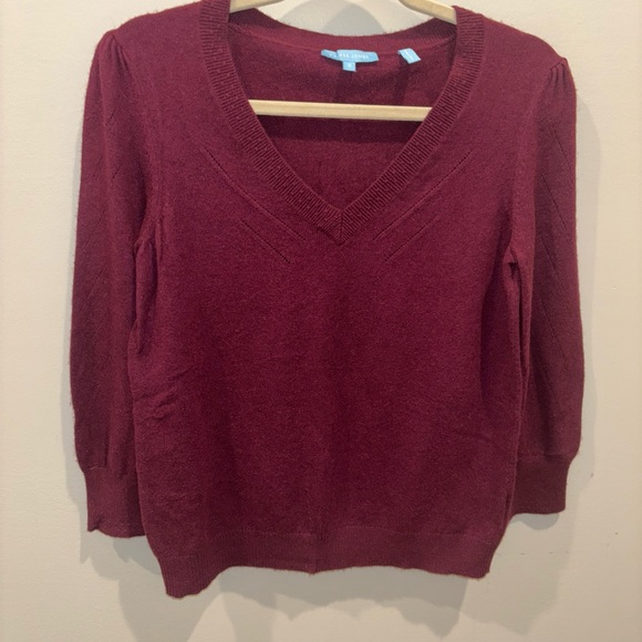 Draper James Sweaters - Draper James Burgundy V-Neck Plum Pullover Knit Top